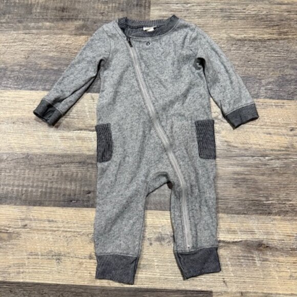 Cat & Jack One Piece Romper 6-9 Months - Picture 1 of 4